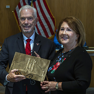 President Bill Johnson presents the 2026 Heritage Award to Betty Jo Licata
