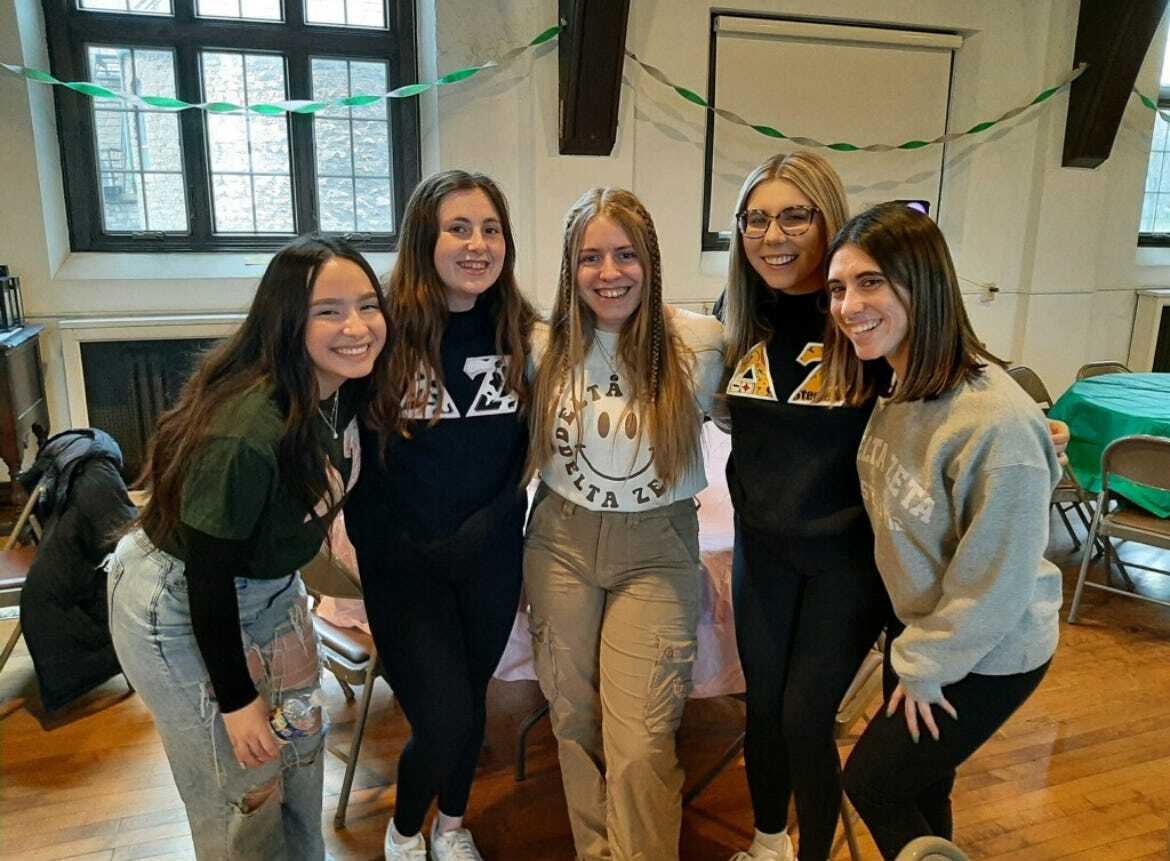 Group of girls from AXID
