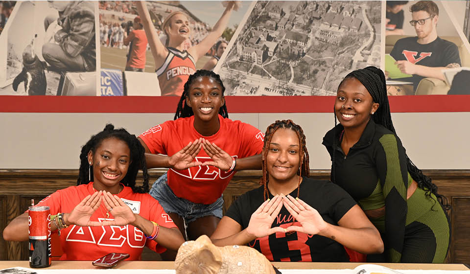 Girls from Delta Sigma Theta