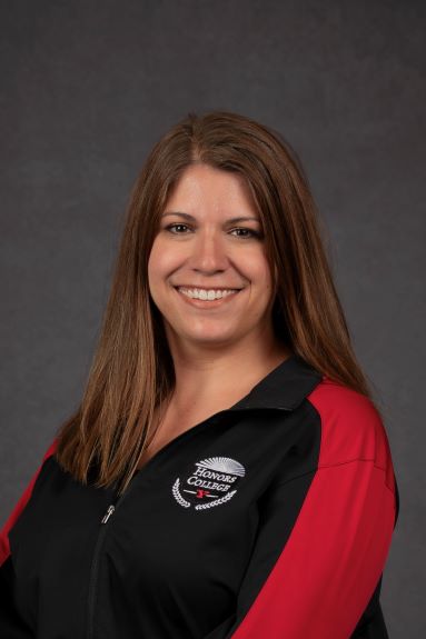 andrea tharp headshot