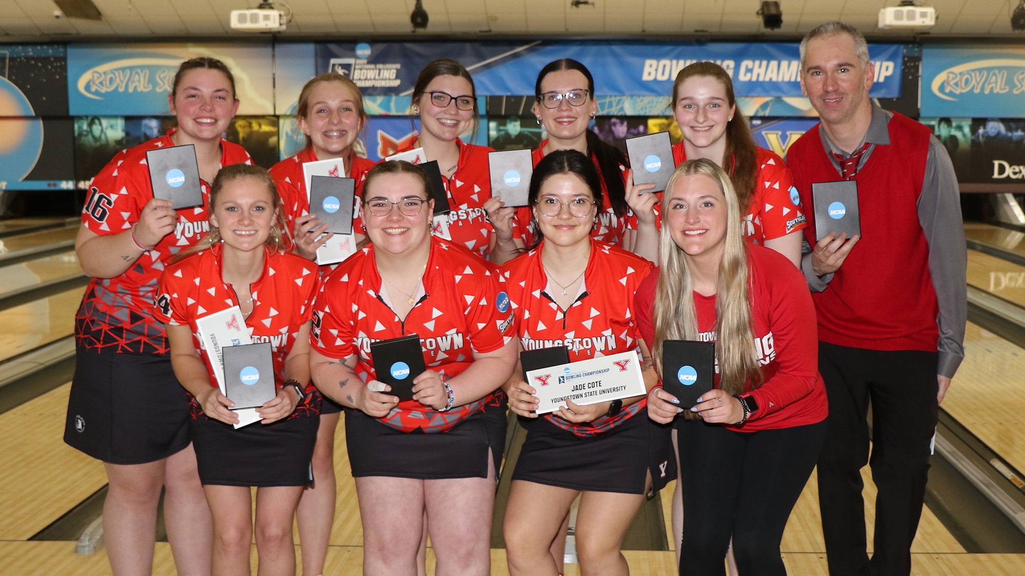 Women's Bowling finishes second at regionals