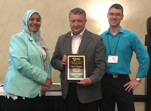 David Stout (center) receives the Ohio AAA President's Award