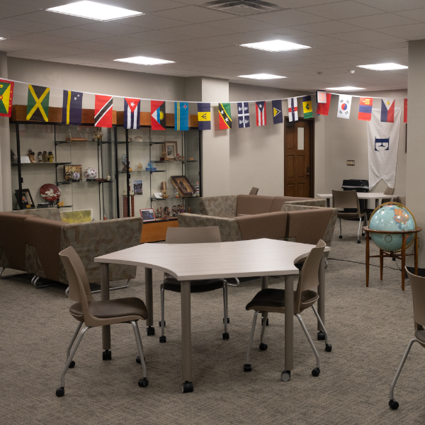 photo of jones hall multicultural lab